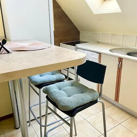 35 Cozy 1 Bedroom With Balcony Апартаменты София