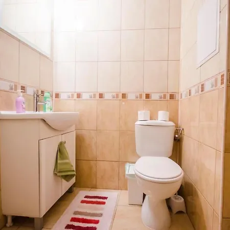 35 Cozy 1 Bedroom With Balcony Διαμέρισμα *