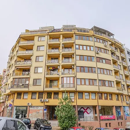 35 Cozy 1 Bedroom With Balcony ソフィア
