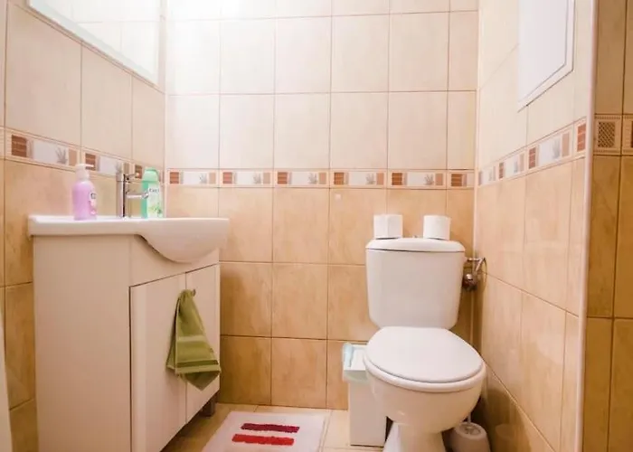 35 Cozy 1 Bedroom With Balcony Апартамент *