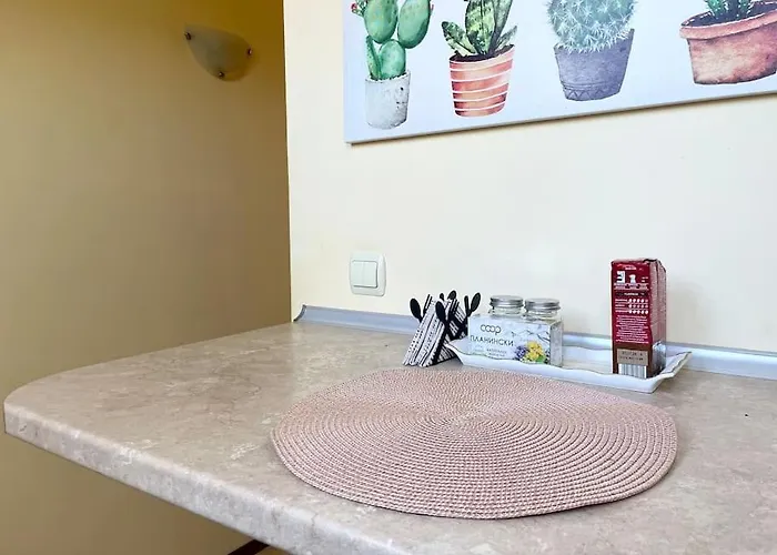 35 Cozy 1 Bedroom With Balcony