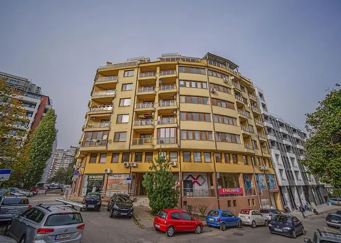 35 Cozy 1 Bedroom With Balcony * София