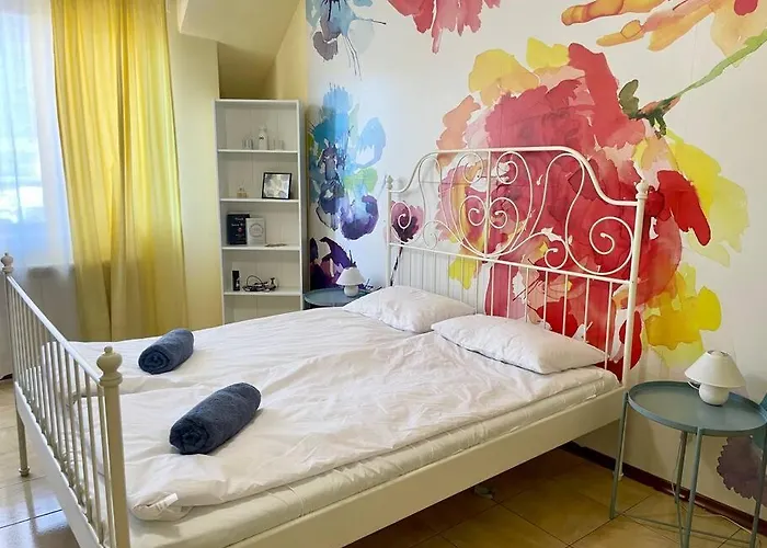 35 Cozy 1 Bedroom With Balcony